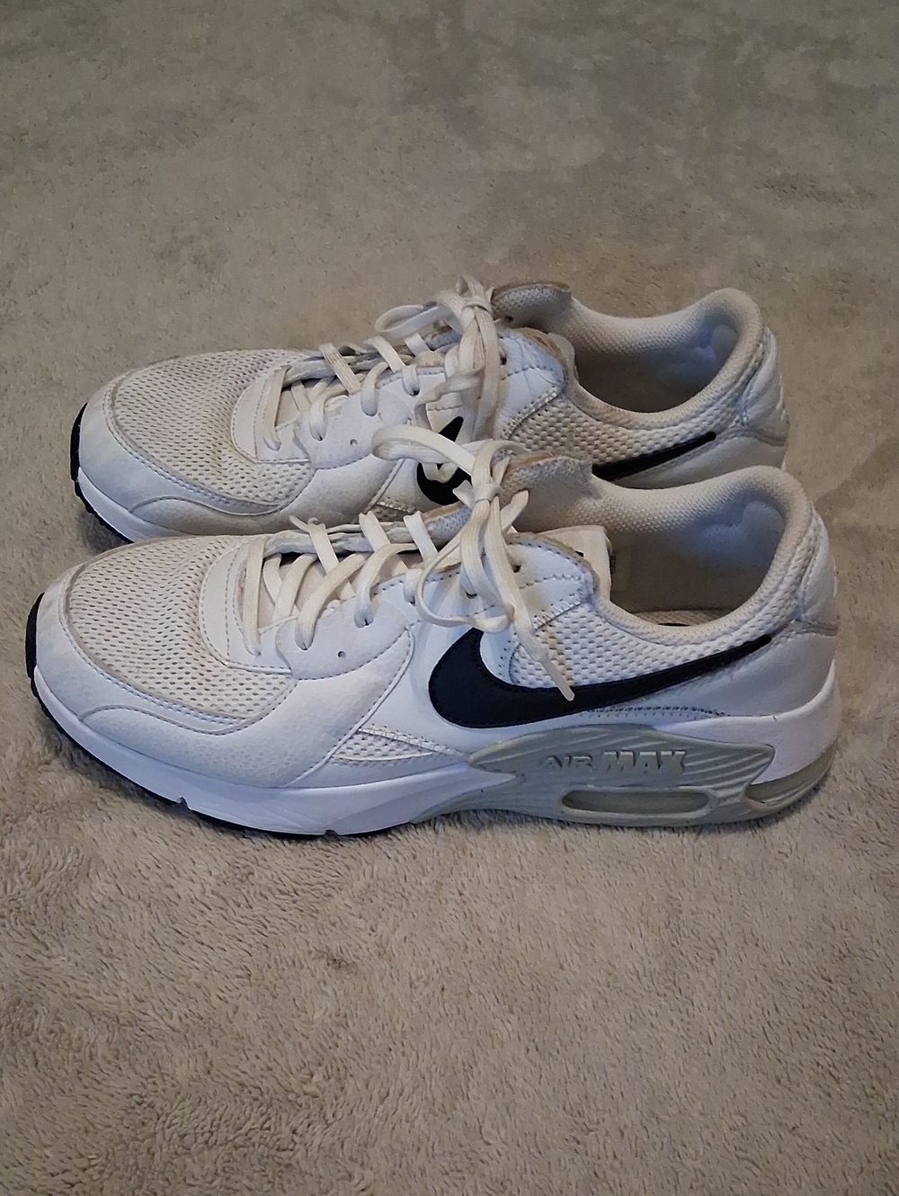 Nike White and Black Women's Air Max Sneakers Size 9.5